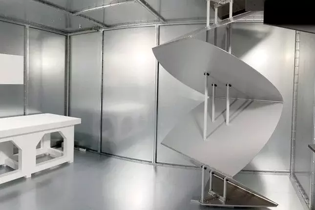 A look inside the flow-in-a-tube chamber at the Center for Automotive Electronics (ZKE) of WHZ Zwickau