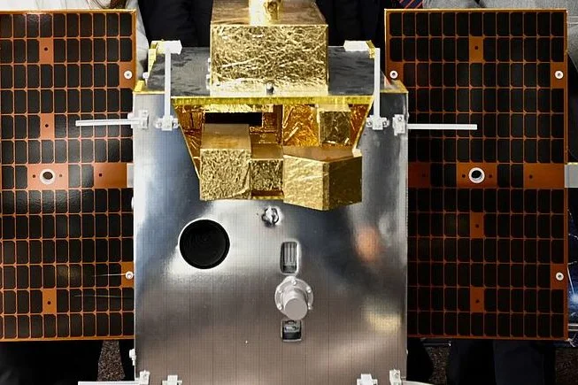 Partial view of a satellite
