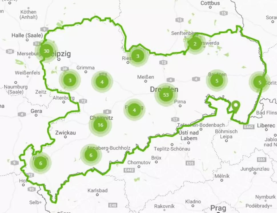 Die Firmendatenbank Sachsen zeigt Suchergebnisse au einer Google Maps-Karte an. (Screenshot)