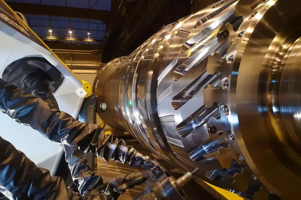 Modification of a gas turbine on site at the customer's plant - carried out using Metrom's mobile technology. (Source: Metrom)