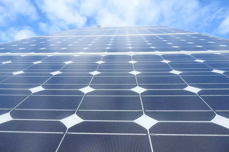Solar panels (Source: pixabay)