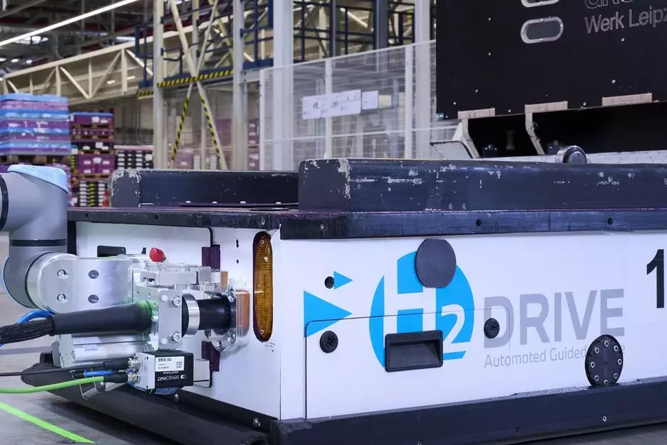 BMW plant in Leipzig, autonomous hydrogen filling station