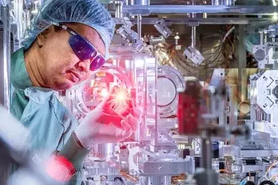 SAXFUSION connects cutting-edge research in Saxony to advance fusion energy. Laser and materials technologies play a key role in future reactor concepts.